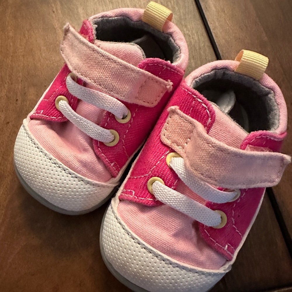 See Kai Run “Stevie” early walker shoes size 3